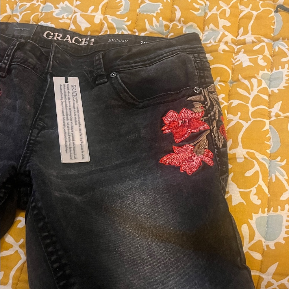 Grace Dark Jeans with Floral Red Accents - Picture 5 of 6